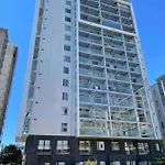 Seaview, 5 Min To Metro And Major Shopping Center Apartmán