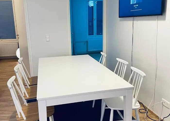 Seaview, 5 Min To Metro And Major Shopping Center Apartment Espoo